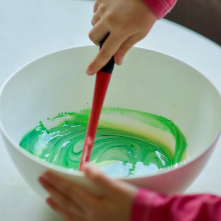 No churn ice cream fresh mint chocolate chip